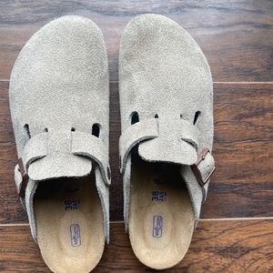 Taupe Birkenstock Boston clog